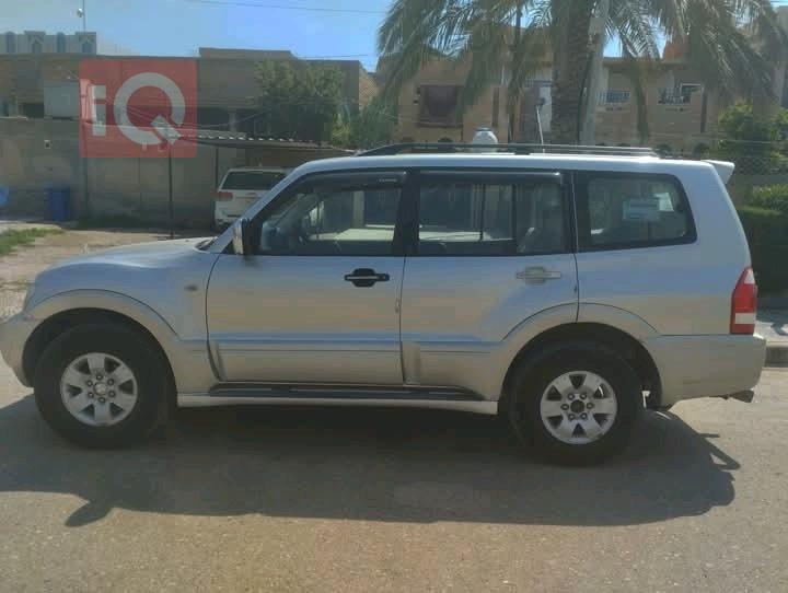 ميتسوبيشي باجيرو